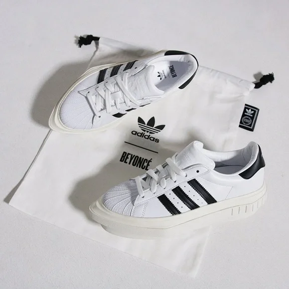 ivy park ビヨンセadidas スーパースター